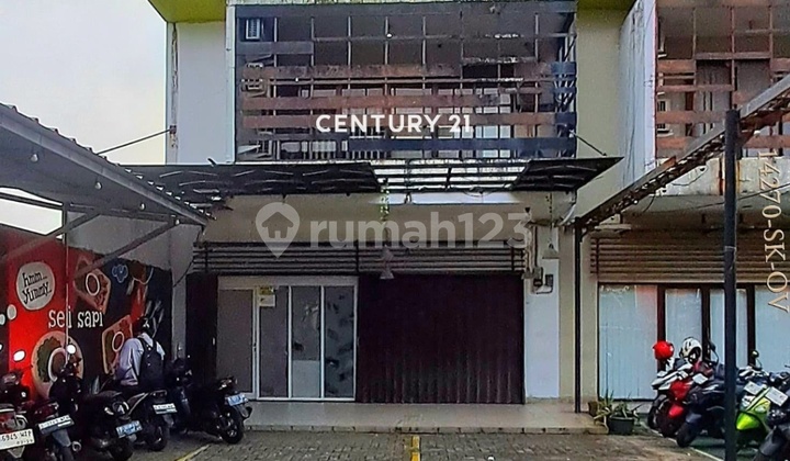 For Sale: 3-Story Corner Shop House, Strategic Location in Bintaro