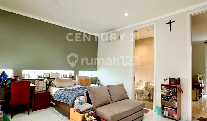 Rumah Hook Semi Furnished Discovery Bintaro Jaya 2