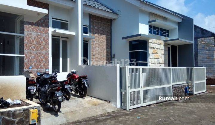 Rumah Siap Huni di Tengah Kota Mayjend Sungkono Malang 2