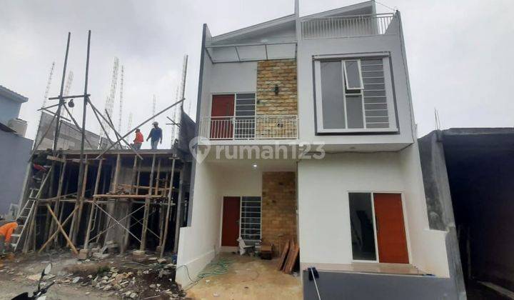 Modern Villa Batu 3 Lantai Siap Huni Lokasi Starategis  1