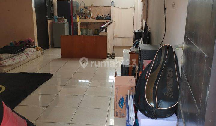 Ruko 3 lantai dalam komplek ruko di Lingkar Selatan 2