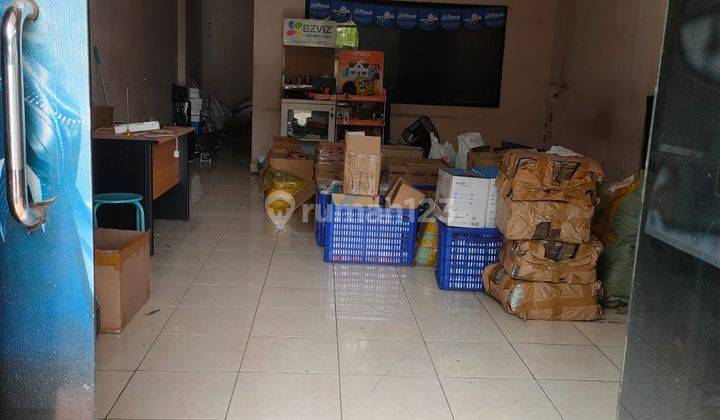 Ruko 3 lantai dalam komplek ruko di Lingkar Selatan 6