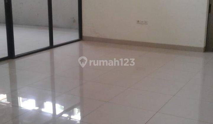 24. Legenda Wisata boulevard bersih, siap huni 4