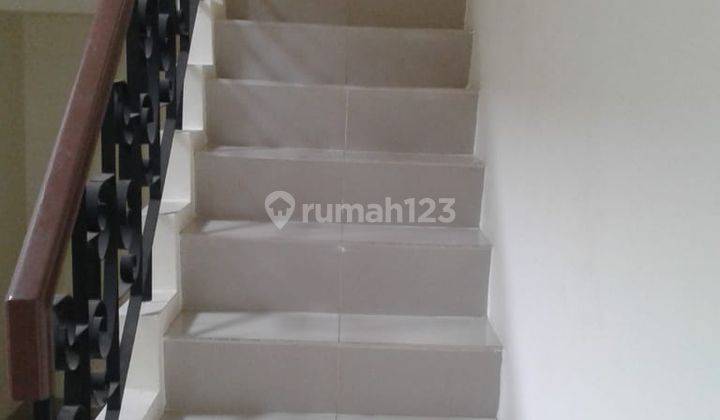 24. Legenda Wisata boulevard bersih, siap huni 7