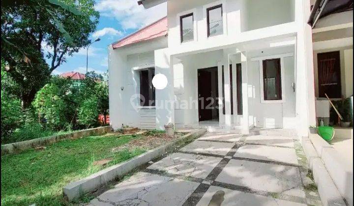 Rumah bagus siap huni di Legenda Wisata 1