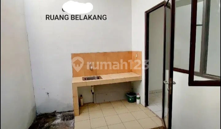 Rumah bagus siap huni di Legenda Wisata 8