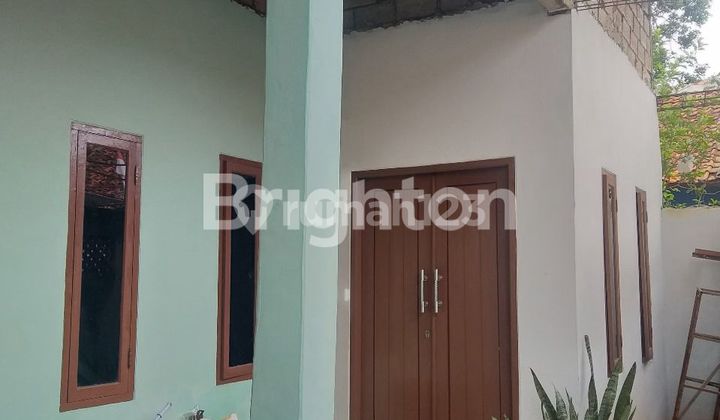 READY-TO-MOVE-IN HOUSE + SPACIOUS LAND IN A STRATEGIC LOCATION, COMFORTABLE AND FLOOD-FREE NEIGHBORHOOD, JAGAKARSA, SOUTH JAKARTA