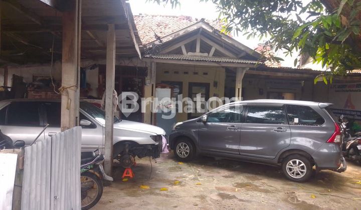 HOUSE  LAND AREA 327 METERS SHM  SUITABLE FOR INVESTMENT  BUILD BOARDING HOUSE  CIPULIR KEBAYORAN LAMA SOUTH JAKARTA