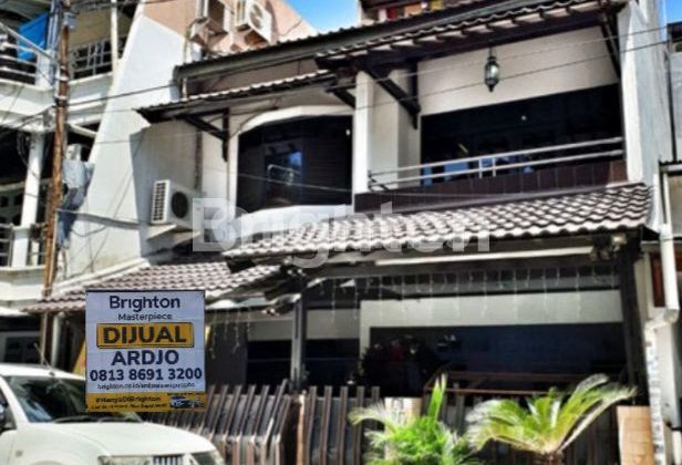 4-STORY HOUSE READY TO OCCUPY AND WELL-MAINTAINED IN BENDUNGAN HILIR, CENTRAL JAKARTA