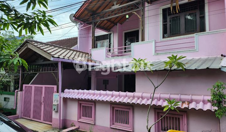 2-STORY HOUSE IN A COMFORTABLE NEIGHBORHOOD WITHIN A COMPLEX CLOSE TO MABES CILANGKAP, EAST JAKARTA