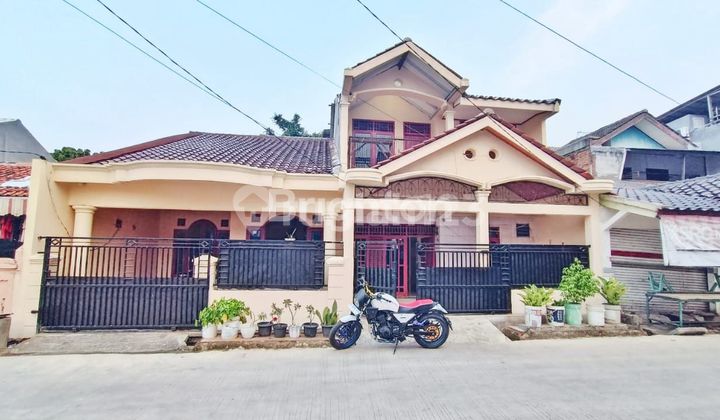 Nice Ready-to-Occupy House in Pondoktimur Indah, East Bekasi