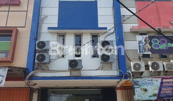 RUKO  4 LANTAI STRATEGIS DI  DEKAT SUMARECON MALL BEKASI