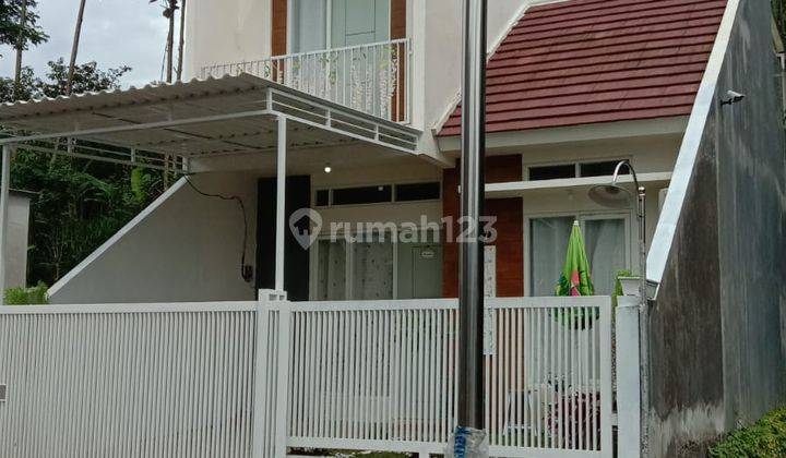 Rumah Baru Furnished SHM di Jl. Kh Malik, Malang 6