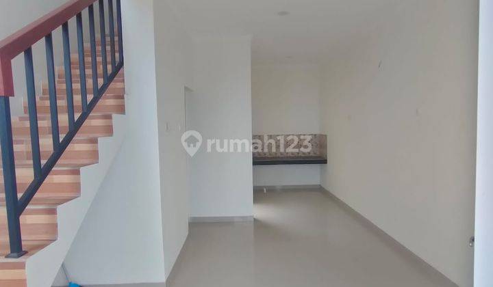 Rumah 2 Lantai Modern di Dekat Bandara Dan Entrance Tol Pakis Malang 2