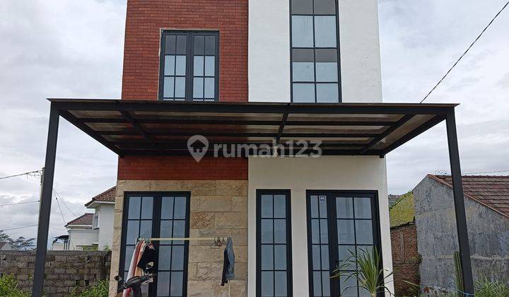 Rumah Murah 2 Lantai dekatt alun2 Lokasi Strategis Ditengah Kota Malang 