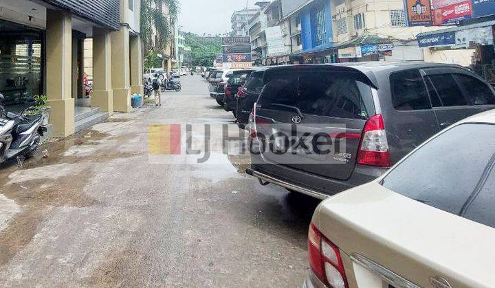 Disewakan Ruko 3 Lantai Siap Pakai Di Pertokoan Seraya Mas Centre 10