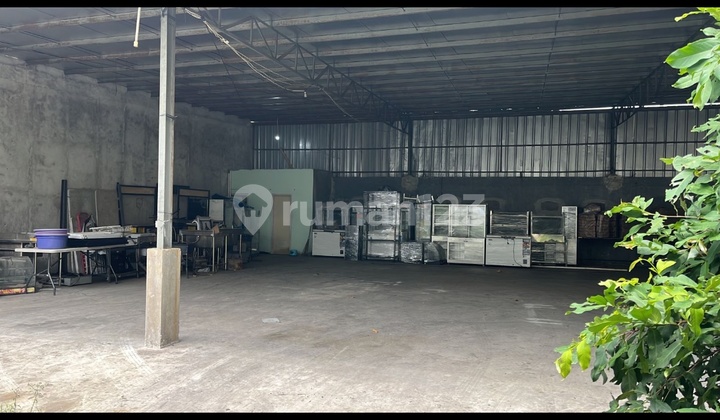Di jual cepat Gudang 1 lantai 2