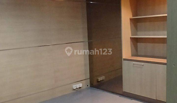 Disewakan ruangan kantor/office space for rent di Tomang Raya 2