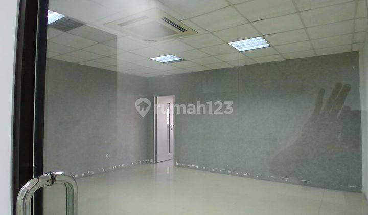 Disewakan ruang kantor/ office space for rent di Tomang Raya 2