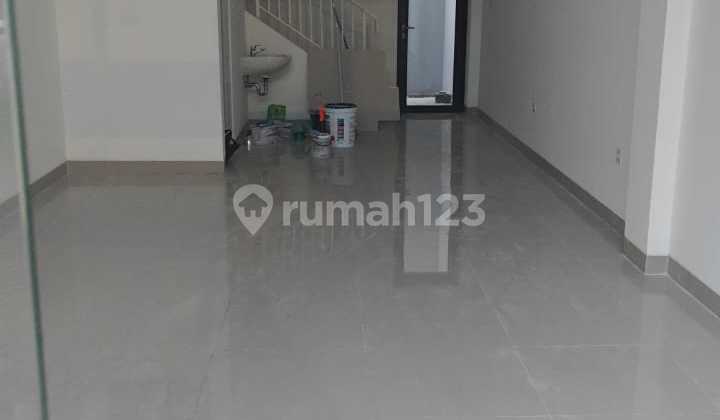 For Rent: Shophouse at Citra8 Aerolink Kalideres, West Jakarta 2