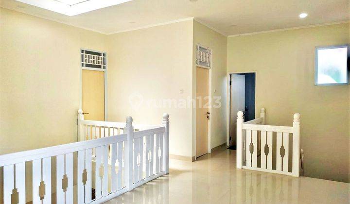 Rumah Sewa Baru Renovasi Bisa Untuk Usaha di Bintaro Sektor 9  4