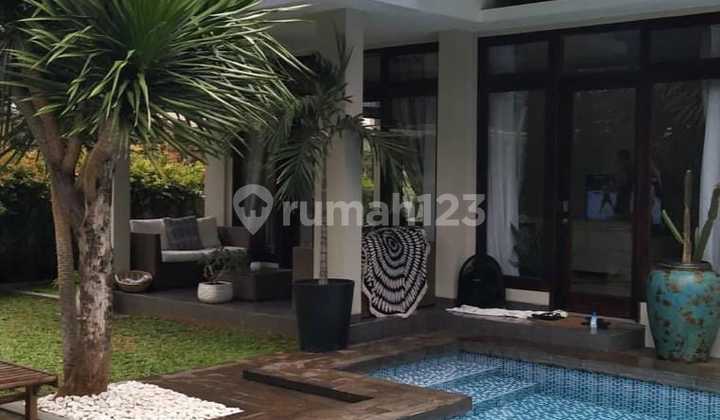 Disewakan Rumah di Prime Area Kemang Jakarta Selatan Disewakan Rumah di Prime Area Kemang Jakarta Selatan