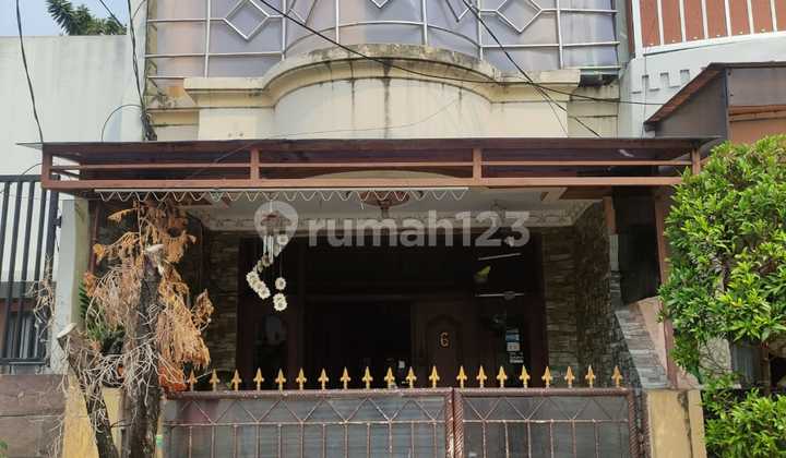 Dijual rumah dekat ke Gelora Bung Karno (GBK) Jakarta 