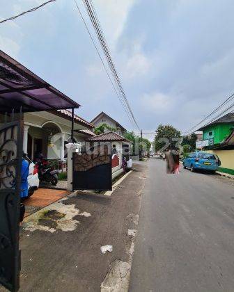 Rumah Siap Huni di Pondok Kelapa Duren Sawit, Akses Jalan Lebar, Nyaman Seperti Komplek 2