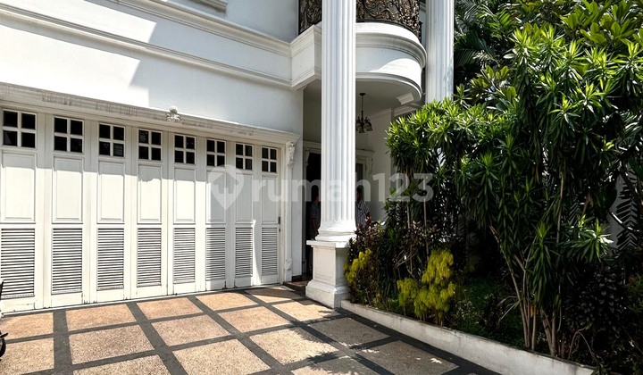 Rumah Mewah Dgn Private Pool di Tebet Barat, Akses Jln 2 Mobil Lebar 2