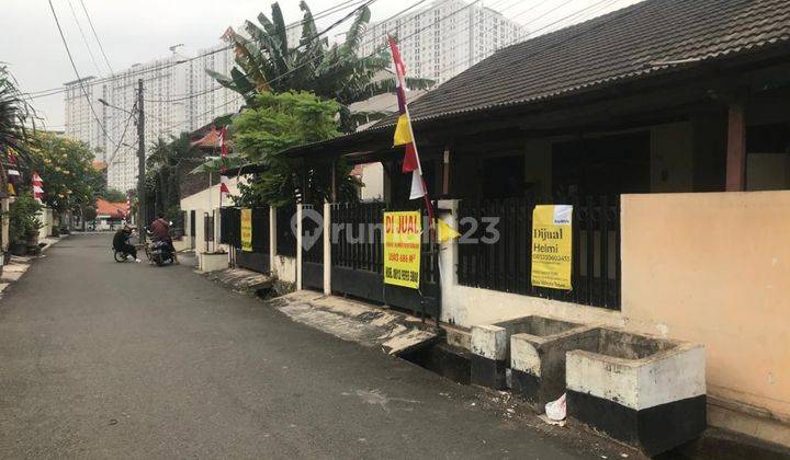 Rumah di Cipinang Jaya, Akses Jalan 2 Mobil, Lebar 30 Mtr, Bisa di Beli Separo 1