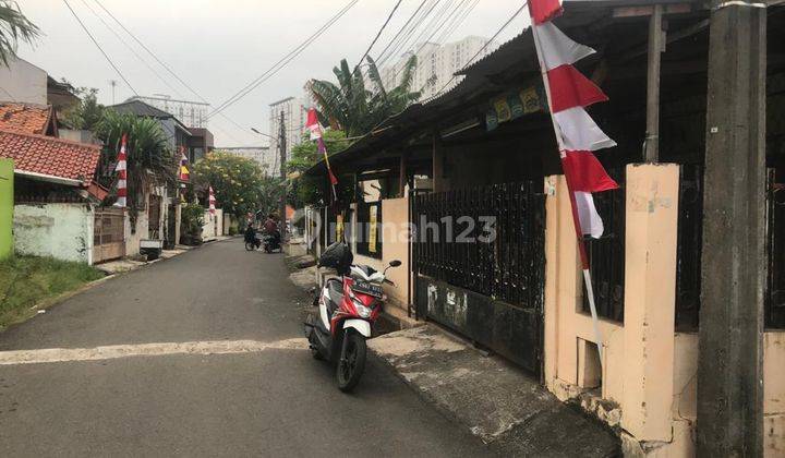 Rumah di Cipinang Jaya, Akses Jalan 2 Mobil, Lebar 30 Mtr, Bisa di Beli Separo 2