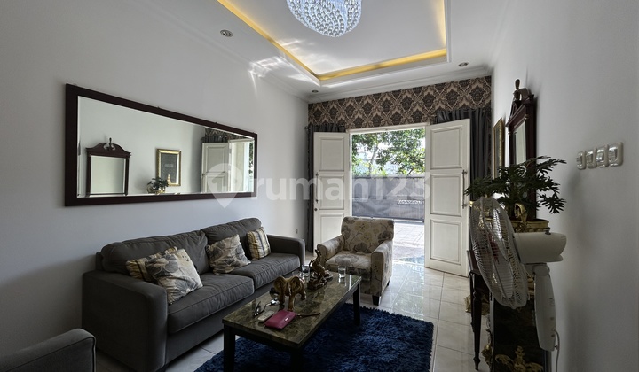 Luxury House in East Tebet, 3-Car Road Access, Comfortable Environment 5