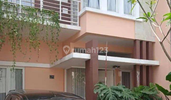 Rumah 2 Lantai Full Furnish Di Dalam Cluster Townhouse Cendrawasih Ciputat 1