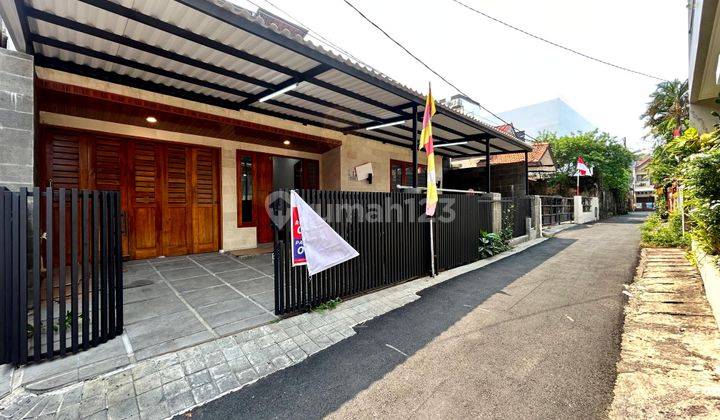 Rumah Siap Huni Di Tebet Barat, Bangunan Renovasi Th 2024 2