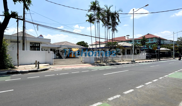 Tanah Komersial Tebet Raya, LT 9926 M2, Jarang Ada, bisa Dibeli Setengahnya