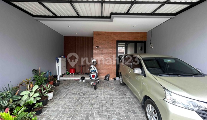 Tebet Barat, Rumah Bangunan 2025 Akses Jalan 2 Mobil