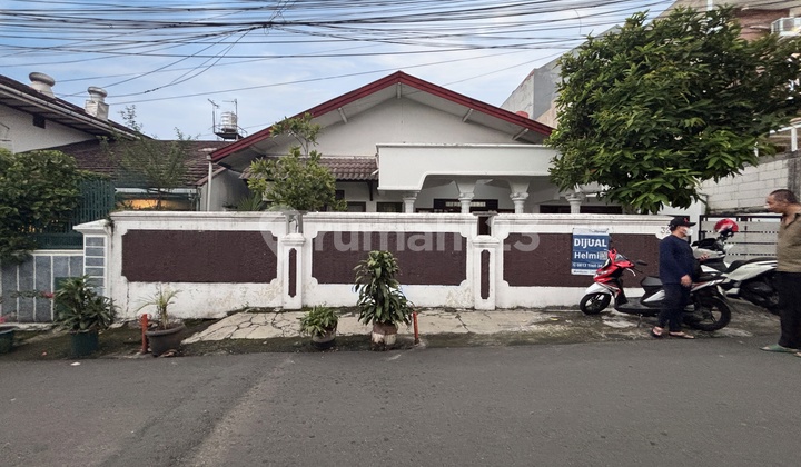 HARGA DIBAWAH NJOP, Rumah Siap Huni di Kalibata Utara, Lebar 13 Mtr, Bisa Dibelah 2