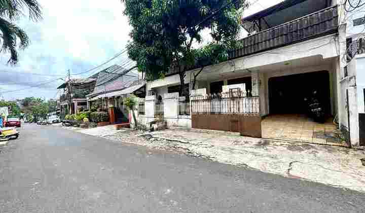 Rumah Hitung Tanah Di Tebet Barat, Akses Jln 3 Mobil, Best Price!! 1