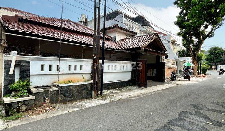 Rumah Di Tebet Barat, Akses Jalan 3 Mobil, Lingkungan Tenang 2