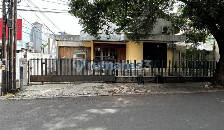Wide 3-Car Road Access. Land Measured House in Tebet.