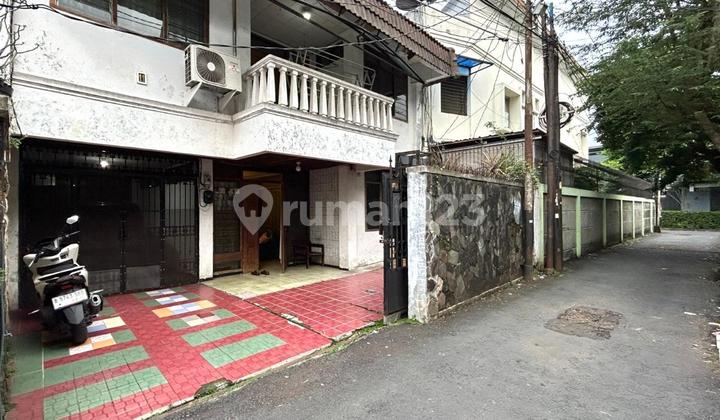 Rumah Besar Siap Huni di Tebet Lebar 9 Meter