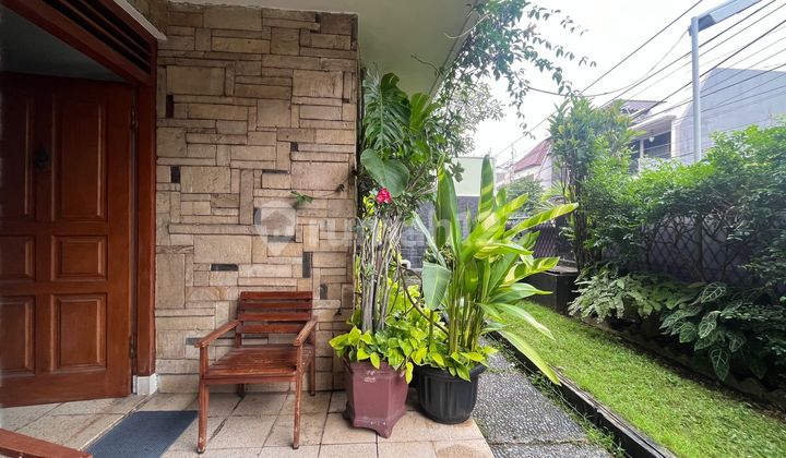 Rumah Lama Jalan 3 Mobil Lingkungan Rapi Cocok Untuk Investor