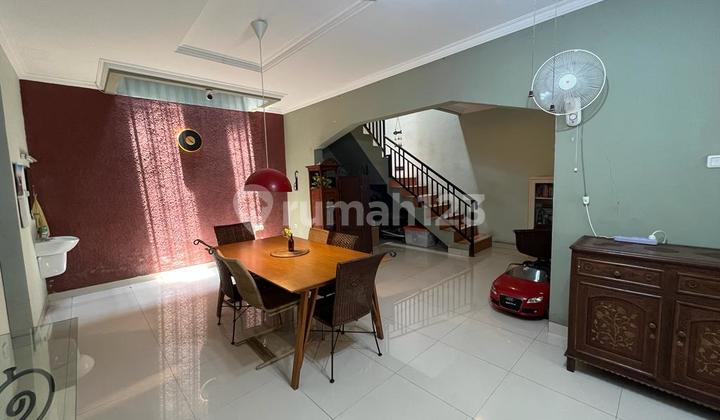 Tebet Siap Huni Terawat Rapi Jalan 2 Mobil