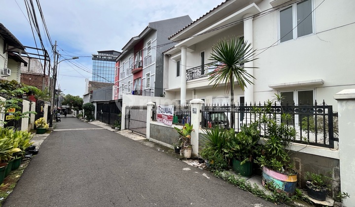 Office House Location Near Supomo