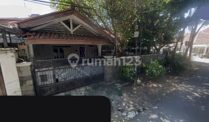 House in Front of Setiabudi Park Area, 2-Car Wide Road Access