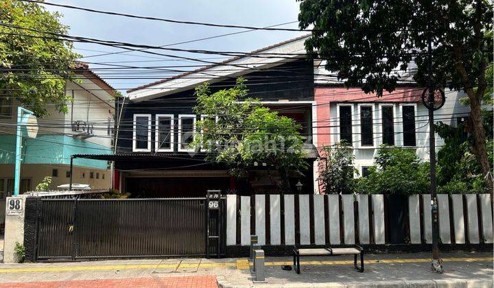 Rumah di Tebet Raya, Area Komersial Jalan Raya 2