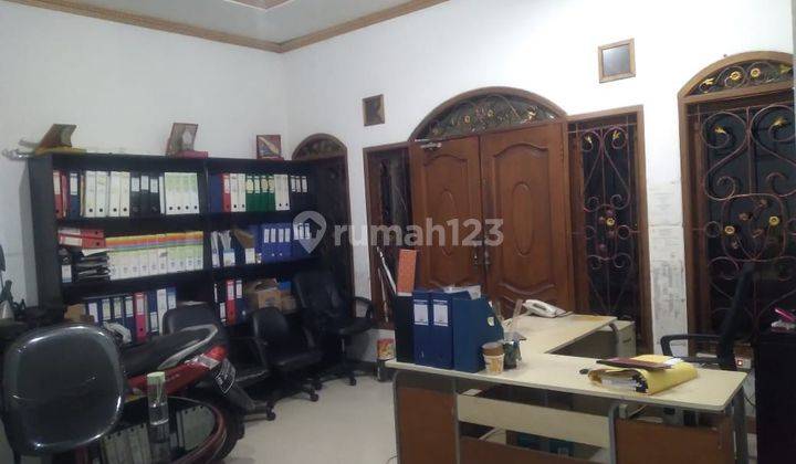 Rumah Kantor Di Tebet Barat, Akses Jalan 2 Mobil, Dekat Taman Ecopark 2