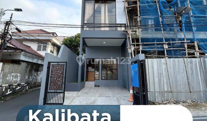 Rumah di kalibata akses jalan 2 mobil, 3 lantai, smart house