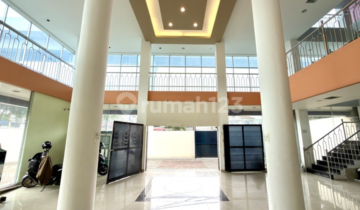 Ready-to-Use Building in Menteng 2