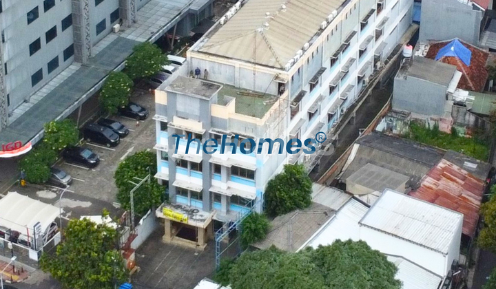 Gedung Bangunan Komersial Harga NJOP di Salemba, Zona Komersial